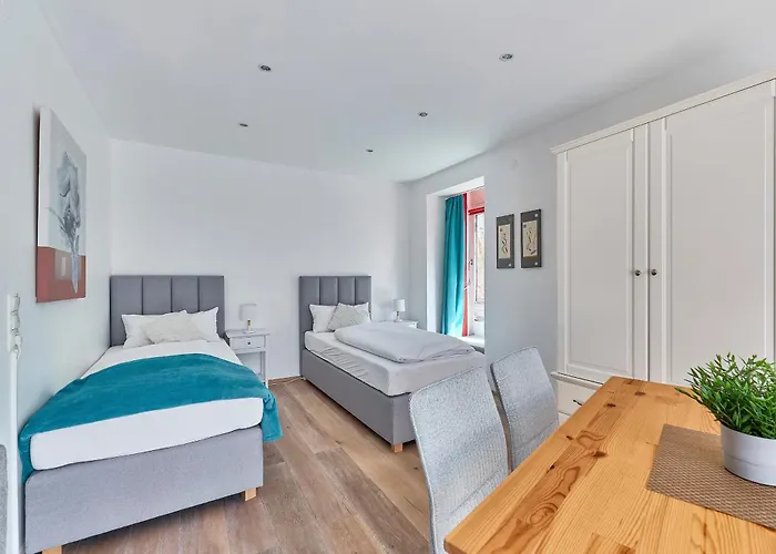 Belisima I I Deutsche Weinstraße I Individuell Mit Charm I Ruhig Am Kurpark I Nähe Supermarkt - Bäcker - Bahnhof Apartment *