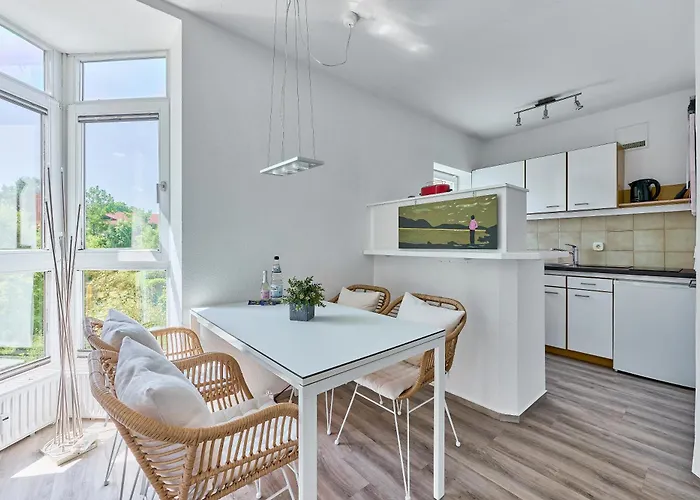 Belisima I I Deutsche Weinstraße I Individuell Mit Charm I Ruhig Am Kurpark I Nähe Supermarkt - Bäcker - Bahnhof Apartment *